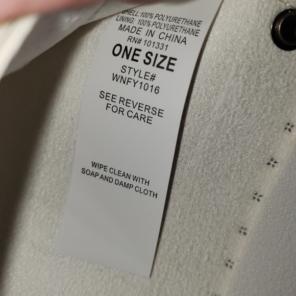 studded white clutch & wallet snap close - Picture 4 of 8